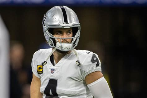 NFL rumors: Raiders sound like a team who could use Derek Carr