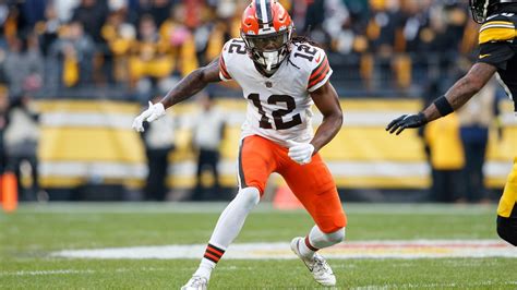 NFL suspends injured Browns WR Michael Woods 6 games for violating personal conduct policy