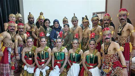 Ngesti Pandowo - Wikipedia bahasa Indonesia, ensiklopedia bebas - muktibox.com