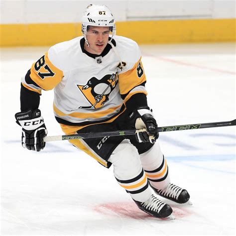 NHL players: Crosby most complete; McDavid tops for clutch