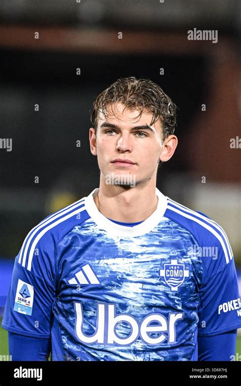 Nico Paz of Calcio Como before the Italian Serie A football match ... - wintechmobiles.com