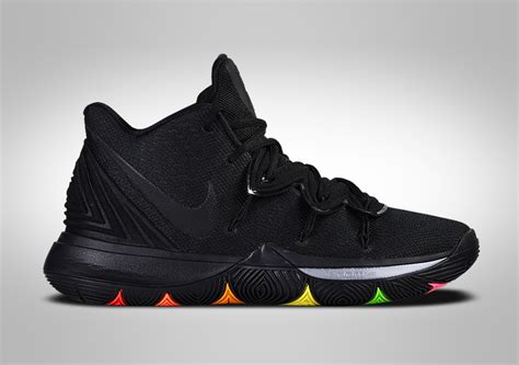 NIKE KYRIE 5 RAINBOW SOLES price €115.00 Basketzone.net