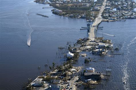 NOAA: Ian was Cat 5 before weakening at Florida landfall