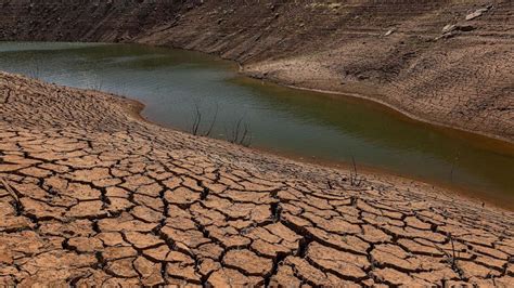 NOAA spring weather outlook: High temperatures likely, drought …