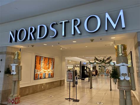 NORDSTROM - 39 Photos & 65 Reviews - 11143 W …