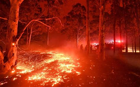 NSW South Coast bushfires leave two dead, with …