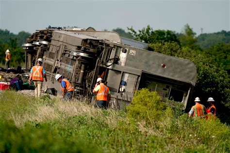 NTSB releases final report on Missouri Amtrak crash over one year later