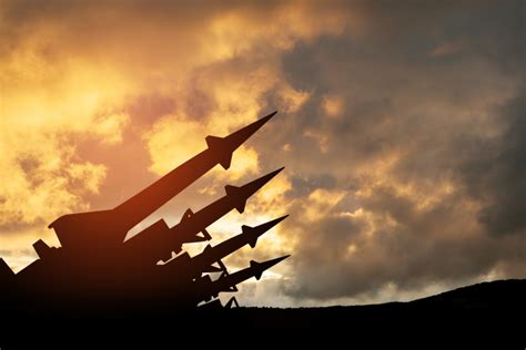 Nuclear proliferation - Managing the Cold War 1962-85 - wintechmobiles.com