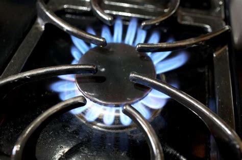 NY bans gas stoves in most new buildings, starting 2026