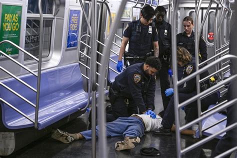 NYC Mayor Adams calls fatal subway chokehold ‘tragedy that never should have happened’