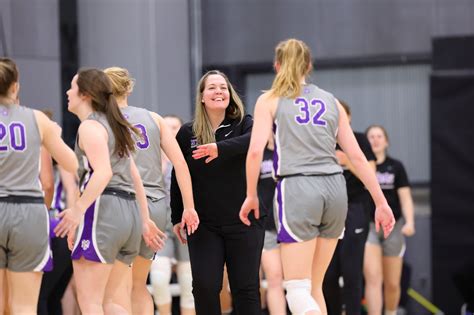 NYU Athletics Women