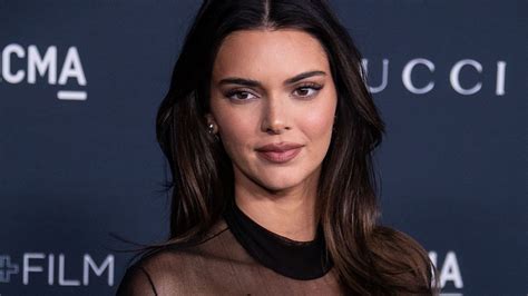 Nackte Pralle Brüste