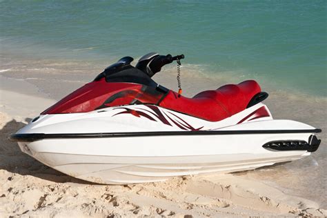 2 Stroke or 4 Stroke. Jet ski's are available in either 2 or 4 stroke. The only 2 stroke produced today is in the Yamaha Superjet. A two stroke PWC will either need mixed fuel or be oil injected. Mixing the fuel requires measuring the right amount of oil to gasoline. Oil injected means that oil is injected and you fill the ski with pump gas.. 