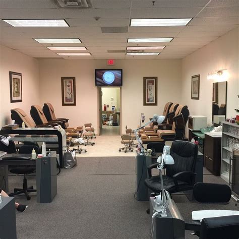 Nail salon ankeny ia. Read what people in Ankeny are saying about their experience with Emma's Nails at 106 SW State St #102 - hours, phone number, address and map. Emma's Nails $$ • Nail Salons , Eyebrow Services 