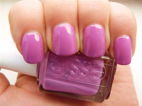 Nailed It alliray.com Nails, Essie, Grenadine - Pinterest