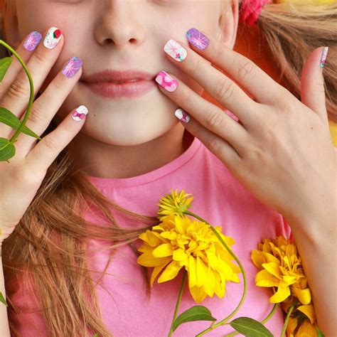 Nails for 7 year olds. BATTOP Kids Nail Polish Kit for Girls Ages 7-12 Years Old - Nail Art Studio Set - Cool Girly Gifts with Nail Polish, Pen, Dryer, Sticker, Charm Bracelet Making Kit & Ring. 4.6 out of 5 stars. 179. 200+ bought in past month. $19.98 $ 19. 98 ($19.98 $19.98 /Count) Save more with Subscribe & Save. 