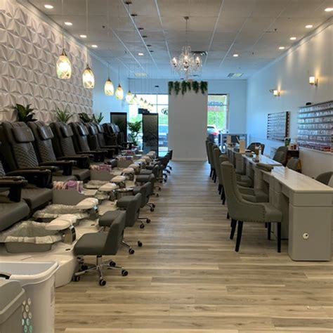 25 reviews of Glamour Nails & Spa "I don't care if you're a man, woman, or child; everyone deserves a pedicure. I work all week in heels, in an office, filled to the brim with paperwork, so on the weekends I am completely entitled to a little pampering.. 