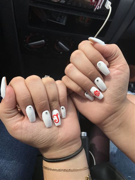 Nails with initials on them. There's a new nail art trend that's seeing people getting their partner's initials on one or multiple nails. The romantic gesture is set to be more popular over the coming year too, as ... 