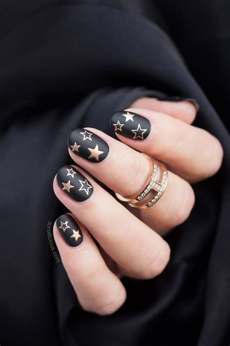 Nails with stars. Check out our nails with stars selection for the very best in unique or custom, handmade pieces from our acrylic & press on nails shops. 