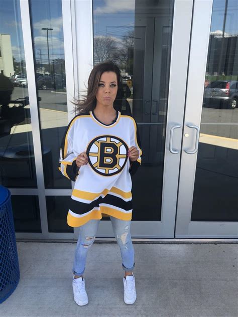 Naked Truth Of NHL Host - Jackie Redmond - Age, …