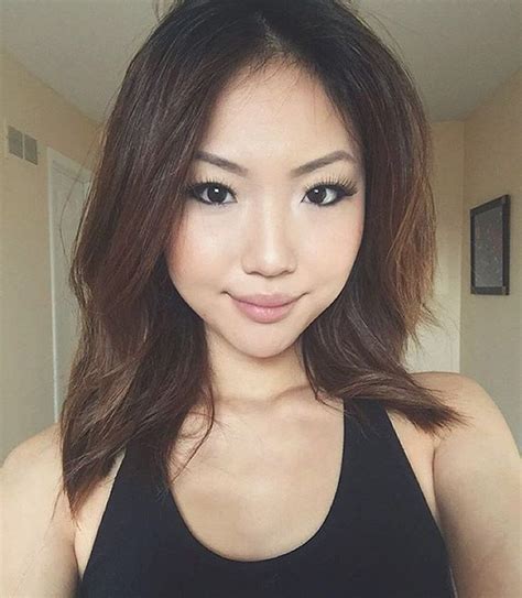 Naked asain women. Follow @_asianbunnyx on Twitter to see her cute and sexy photos and videos. She is a fan of anime and DMM games. Don't miss her updates! 