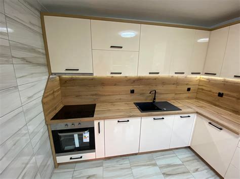 Namjestaj zivinice.  &bull;Rezni centar&bull; 20 Fabrika namje&scaron;taja "Ren...