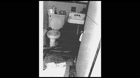 Nancy spungen crime scene photos. Nancy Spungen. -. Life And Death. Nancy was born in 1958 to a middle class Jewish family in Philadelphia USA. Born prematurely by 1 and a half months her mother recalls her "...in the hospital nursery kicking and screaming at some unseen enemy" and that really set the scene for the rest of her life. Growing up was no better. 