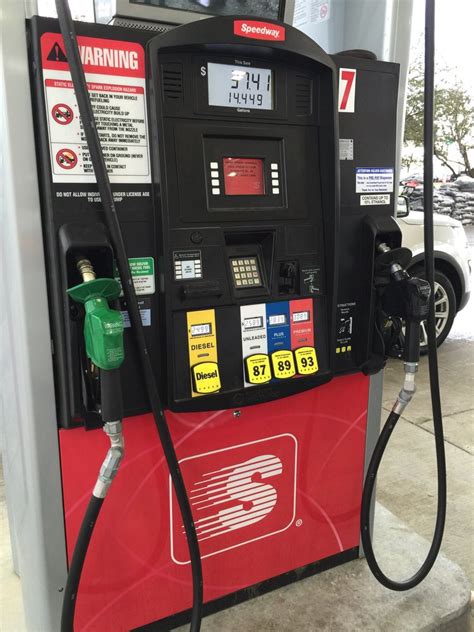 Feb 2, 2017 · Costco in Bloomingdale, IL. Carries Regular, Premium. Has Membership Pricing, Pay At Pump, Membership Required. Check current gas prices and read customer reviews. Rated 4.7 out of 5 stars. 