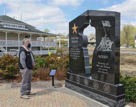 Naperville unveils Gold Star monument on Memorial Day weekend