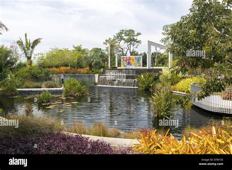 Naples memorial gardens photos.  Less Searching, More Finding With Getty Images.  citiz...