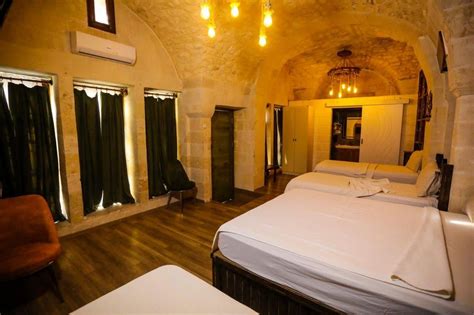 codini.rgarabwor.edu.pl. 