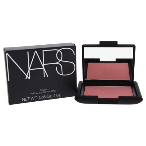 Nars deep throat blush. Use the NARS #20 Blush Brush to build color on the apples of the cheek, then sweep excess pigment across the hairline, bridge of the nose, and chin. Add … 