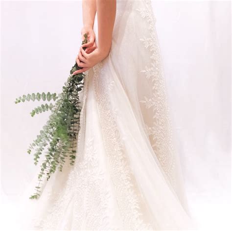 Nashville bridal shops. ALL THE PRETTY THINGS. Magnolia Bridal House specializes in modern and contemporary wedding styles. We have a large selection of wedding dress designers who create luxurious unique designs, exclusive lace, earthen textual layers, and innovative silhouettes. Our prices range from $1800-$6000 and our samples range from bridal size … 