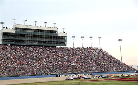Nashville speedway weather. Speedway Motorsports finalized its purchase of Nashville Superspeedway from Dover Motorsports on Dec. 22. The inaugural Ally 400 NASCAR Cup Series race was run at Nashville Superspeedway last June ... 