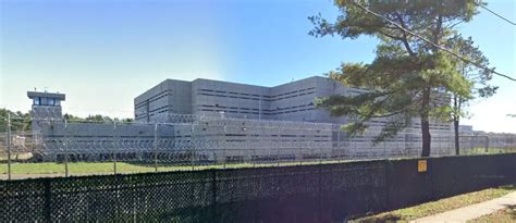 To search for an inmate in the Nassau County Correctional Center, review their criminal charges, the amount of their bond, when they can get visits, or even view their mugshot, go to the Official Jail Inmate Roster, or call the jail at 516-572-4200 for the information you are looking for. You can also look up an offender's Criminal Court Case .... 