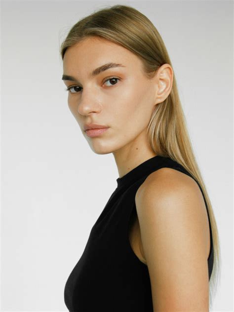 Natalia Gennisi Leaks +18 💋 20 Photos