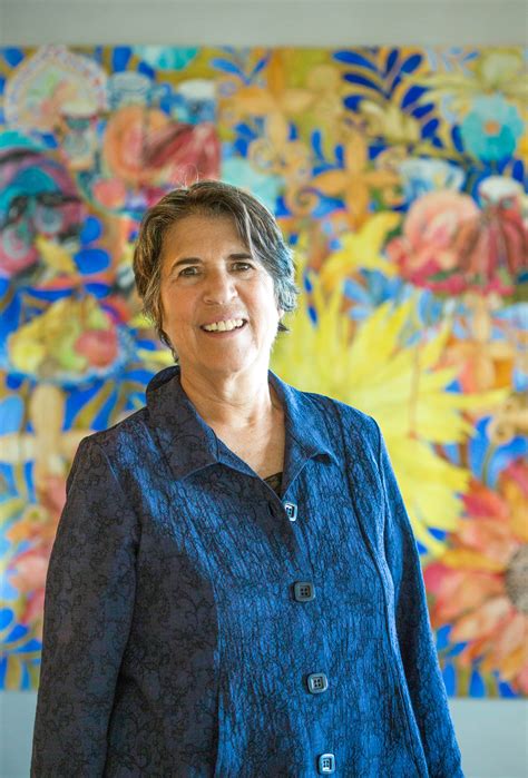 Natalie goldberg. Here is how I have incorporated Natalie Goldberg’s writing practice into my writing life. It is a timed session. I set the timer on my cellphone for 10 to 15 minutes. Natalie Goldberg recommends 10 minutes minimum. She mentions that you can do a longer session and that you can break it up: do 10 minutes, take a … 