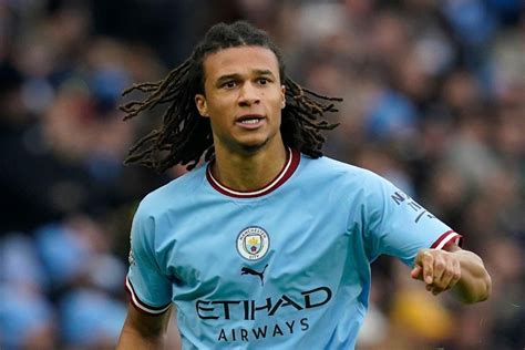 Nathan Ak&eacute; - Wikipedia