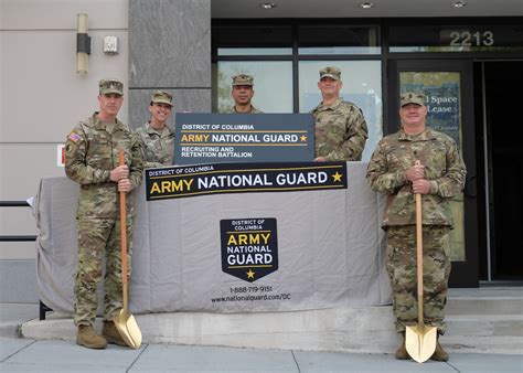 National guard recruiter near me. Career Opportunities. In the Air National Guard, you not only serve your country, but also the community you call home when it needs the skills and resources that only the Guard … 