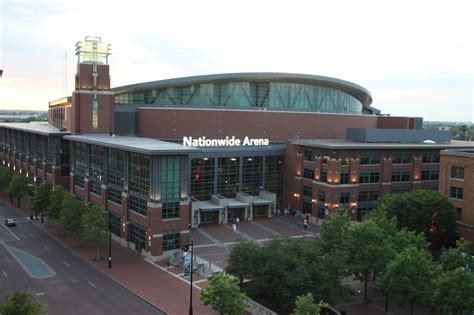 Nationwide arena. The cost of parking at Nationwide Arena varies depending on the event and the location of the parking spot. For most events, surface lot parking costs $10-$20, and garage parking costs $20-$30. However, for some major events, such as concerts and Blue Jackets games, parking prices can be higher. For example, parking for concert is $35 for ... 