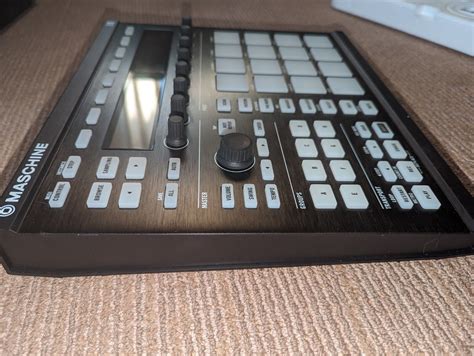 Native Instruments Maschine MK2 w/ box, power cord, software …