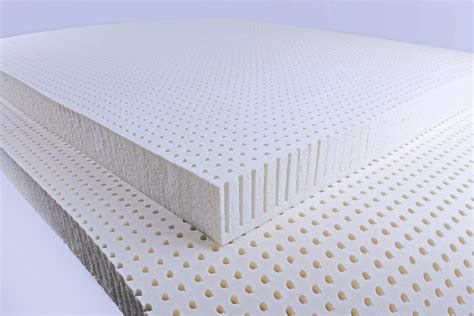 Natural latex mattress. Silicone does not contain latex. Silicone and latex are two distinct substances. Silicone is a synthetic compound that is similar to rubber and resistant to heat. Latex can be eith... 