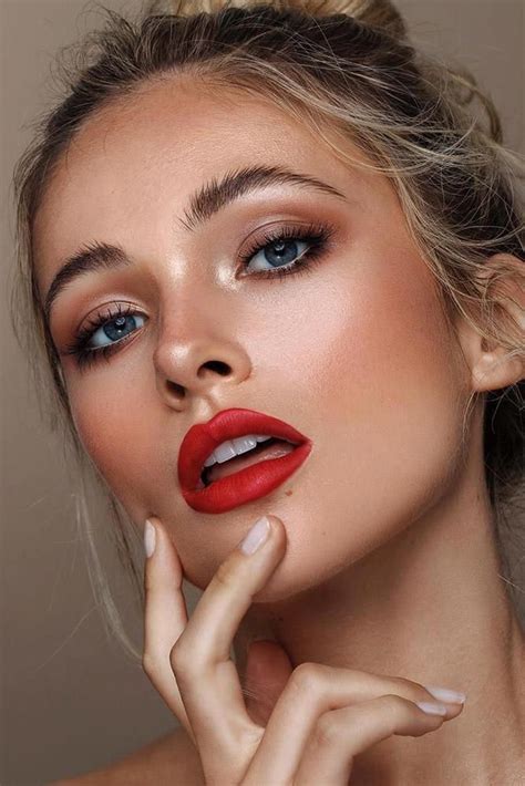 Natural makeup with red lipstick. Things To Know About Natural makeup with red lipstick. 