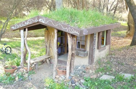 Naturally Cool Cob Playhouse : 4 Steps (with Pictures) - Instructables