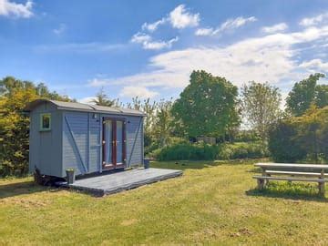 Naturist Campsites in Huntingdon, Cambridgeshire - Pitchup