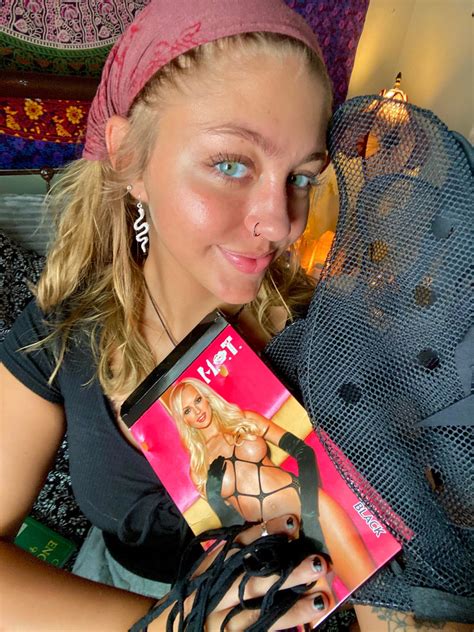 Naughtyhippieee Leaks 💦 [PPV]