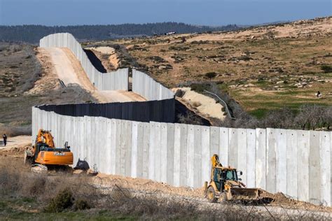 Navarrette: Border walls have limits, in the U.S. and in Israel