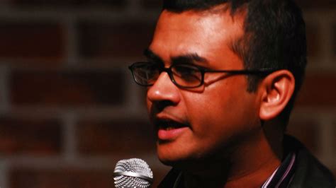 Naveed mahbub biography examples