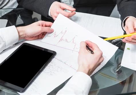 cryptocurrency traders analysis