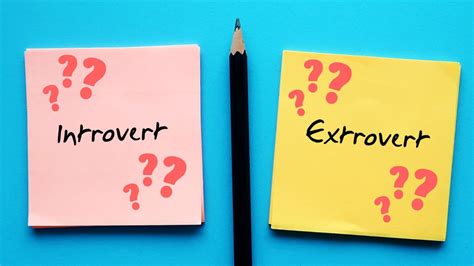 Navigating the Spectrum: Pseudonymity as a Middle Ground